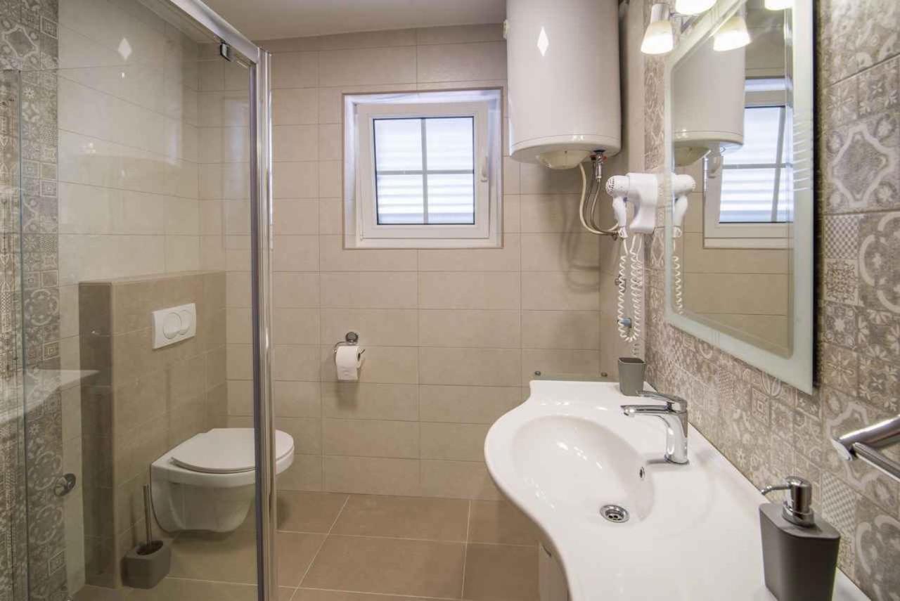 Apartments In Vrbnik/Insel Krk 13597 外观 照片