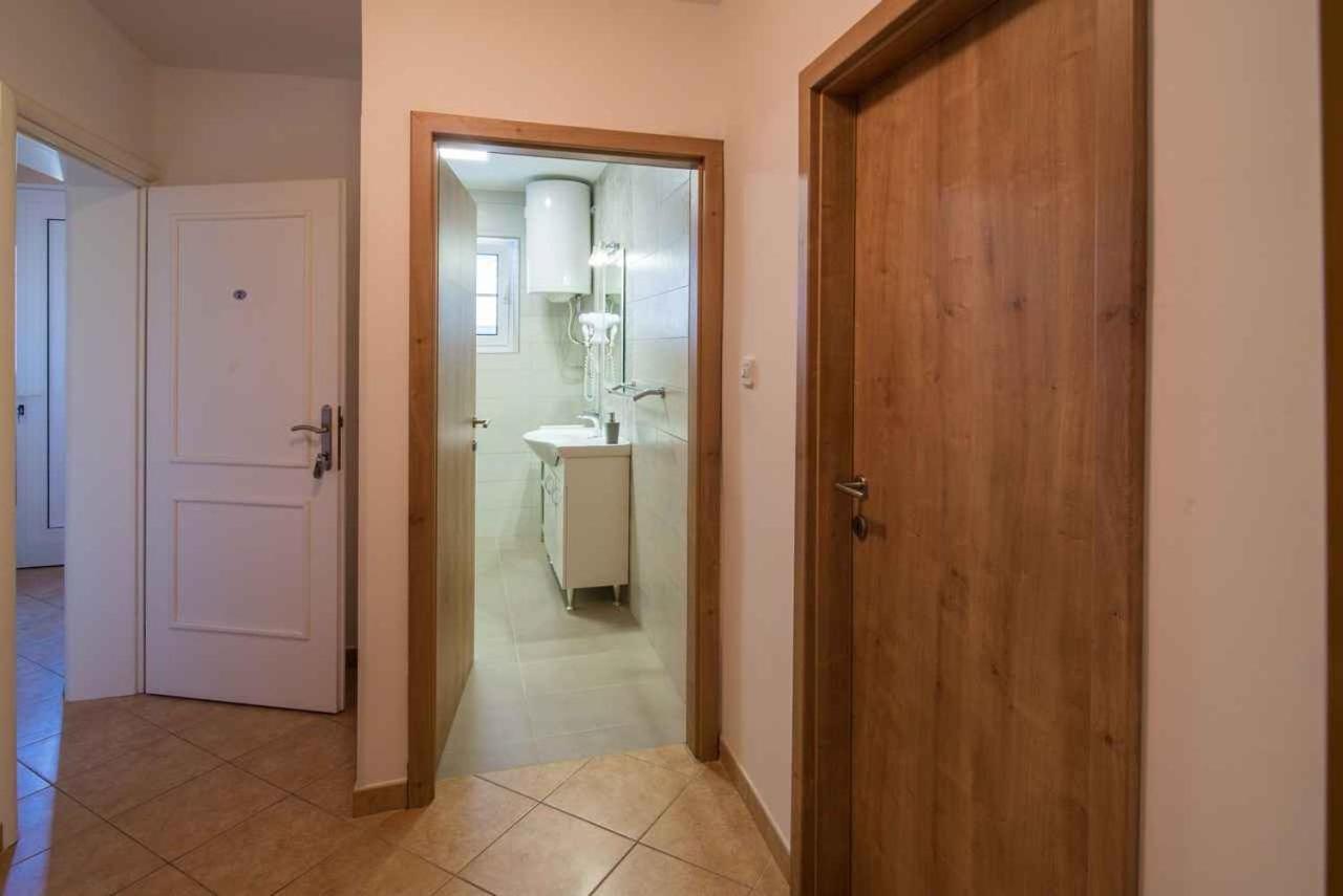 Apartments In Vrbnik/Insel Krk 13597 外观 照片