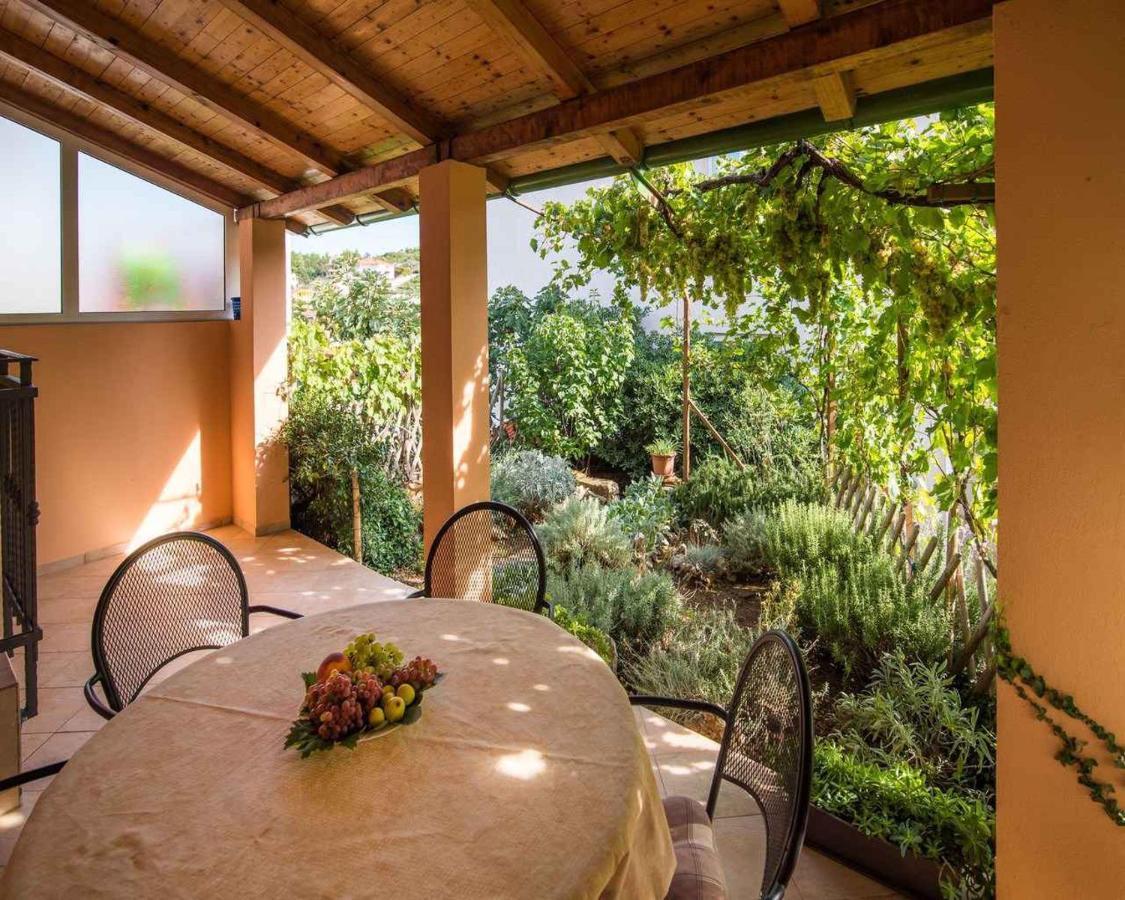 Apartments In Vrbnik/Insel Krk 13597 外观 照片