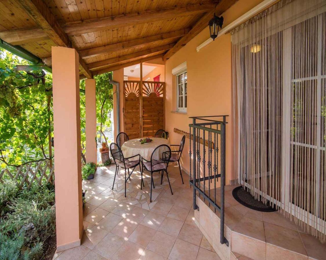 Apartments In Vrbnik/Insel Krk 13597 外观 照片
